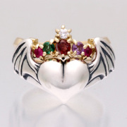 TIARA (REGARD)